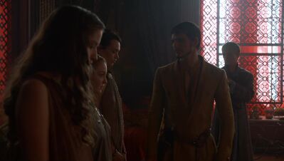 GAME_OF_THRONES_-_E4X01_TWO_SWORDS_016.jpg