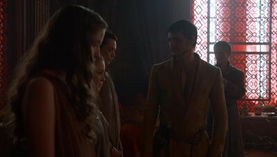 GAME_OF_THRONES_-_E4X01_TWO_SWORDS_017.jpg