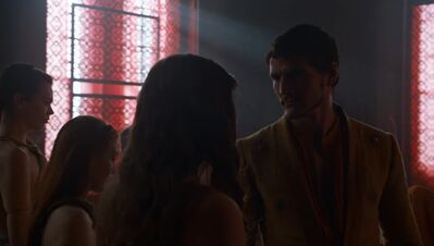 GAME_OF_THRONES_-_E4X01_TWO_SWORDS_033.jpg