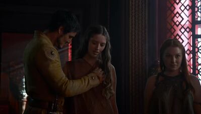 GAME_OF_THRONES_-_E4X01_TWO_SWORDS_071.jpg