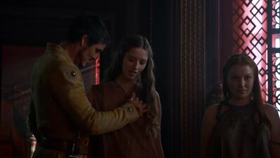 GAME_OF_THRONES_-_E4X01_TWO_SWORDS_072.jpg