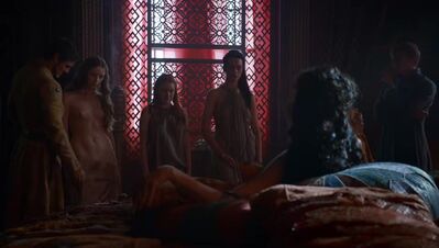 GAME_OF_THRONES_-_E4X01_TWO_SWORDS_084.jpg