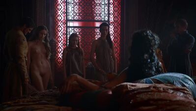 GAME_OF_THRONES_-_E4X01_TWO_SWORDS_085.jpg