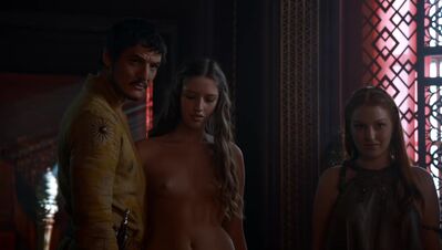 GAME_OF_THRONES_-_E4X01_TWO_SWORDS_103.jpg