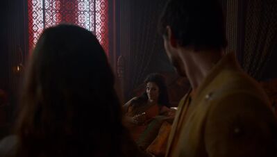 GAME_OF_THRONES_-_E4X01_TWO_SWORDS_111.jpg