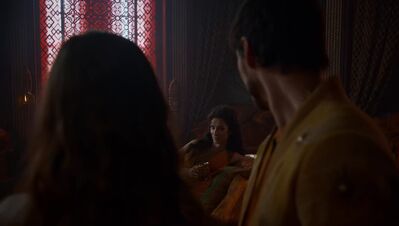 GAME_OF_THRONES_-_E4X01_TWO_SWORDS_112.jpg