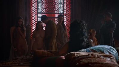 GAME_OF_THRONES_-_E4X01_TWO_SWORDS_171.jpg