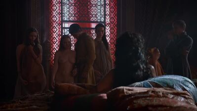 GAME_OF_THRONES_-_E4X01_TWO_SWORDS_172.jpg