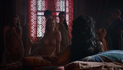 GAME_OF_THRONES_-_E4X01_TWO_SWORDS_178.jpg