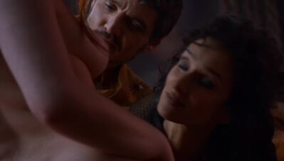 GAME_OF_THRONES_-_E4X01_TWO_SWORDS_192.jpg