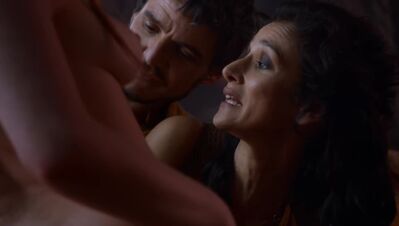 GAME_OF_THRONES_-_E4X01_TWO_SWORDS_196.jpg