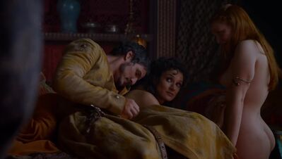 GAME_OF_THRONES_-_E4X01_TWO_SWORDS_201.jpg