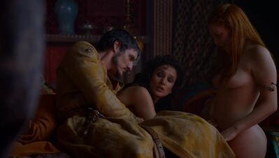 GAME_OF_THRONES_-_E4X01_TWO_SWORDS_209.jpg