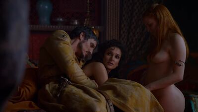 GAME_OF_THRONES_-_E4X01_TWO_SWORDS_212.jpg