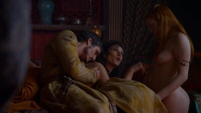 GAME_OF_THRONES_-_E4X01_TWO_SWORDS_221.jpg