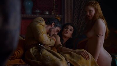 GAME_OF_THRONES_-_E4X01_TWO_SWORDS_231.jpg