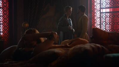 GAME_OF_THRONES_-_E4X01_TWO_SWORDS_292.jpg