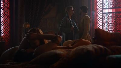 GAME_OF_THRONES_-_E4X01_TWO_SWORDS_297.jpg