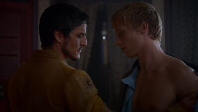 GAME_OF_THRONES_-_E4X01_TWO_SWORDS_300.jpg