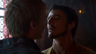 GAME_OF_THRONES_-_E4X01_TWO_SWORDS_318.jpg
