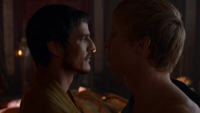 GAME_OF_THRONES_-_E4X01_TWO_SWORDS_340.jpg