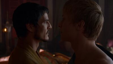 GAME_OF_THRONES_-_E4X01_TWO_SWORDS_341.jpg