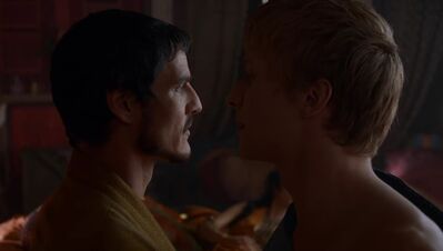 GAME_OF_THRONES_-_E4X01_TWO_SWORDS_343.jpg