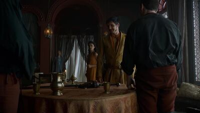 GAME_OF_THRONES_-_E4X01_TWO_SWORDS_441.jpg