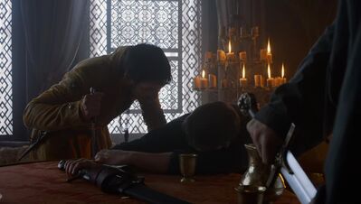 GAME_OF_THRONES_-_E4X01_TWO_SWORDS_494.jpg