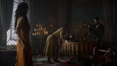 GAME_OF_THRONES_-_E4X01_TWO_SWORDS_523.jpg