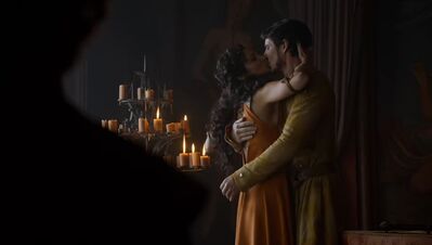 GAME_OF_THRONES_-_E4X01_TWO_SWORDS_539.jpg