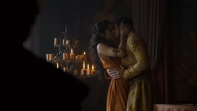 GAME_OF_THRONES_-_E4X01_TWO_SWORDS_543.jpg
