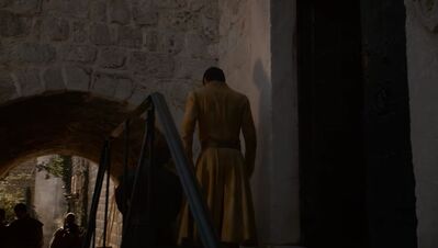 GAME_OF_THRONES_-_E4X01_TWO_SWORDS_616.jpg