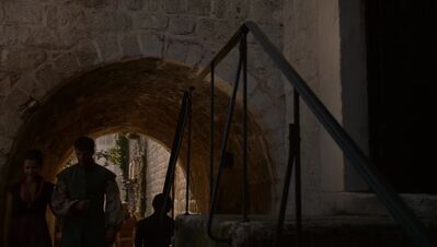 GAME_OF_THRONES_-_E4X01_TWO_SWORDS_625.jpg