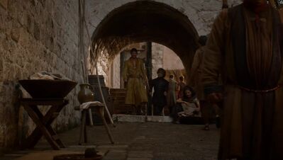 GAME_OF_THRONES_-_E4X01_TWO_SWORDS_630.jpg