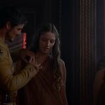 GAME_OF_THRONES_-_E4X01_TWO_SWORDS_075.jpg