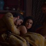 GAME_OF_THRONES_-_E4X01_TWO_SWORDS_215.jpg