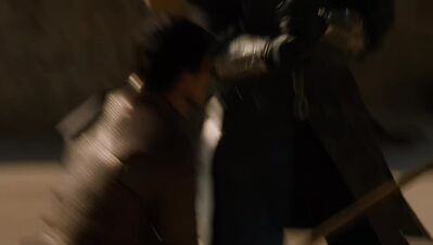 GAME_OF_THRONES_-_E4X08_THE_MOUNTAIN_AND_THE_VIPER_0552.jpg