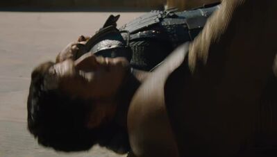 GAME_OF_THRONES_-_E4X08_THE_MOUNTAIN_AND_THE_VIPER_0866.jpg