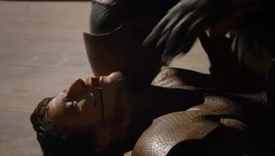GAME_OF_THRONES_-_E4X08_THE_MOUNTAIN_AND_THE_VIPER_0932.jpg
