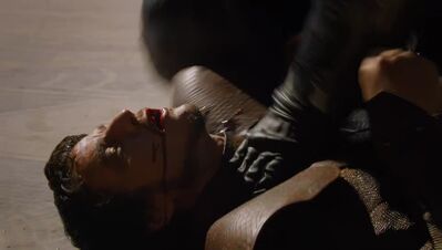 GAME_OF_THRONES_-_E4X08_THE_MOUNTAIN_AND_THE_VIPER_0954.jpg