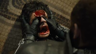 GAME_OF_THRONES_-_E4X08_THE_MOUNTAIN_AND_THE_VIPER_1045.jpg